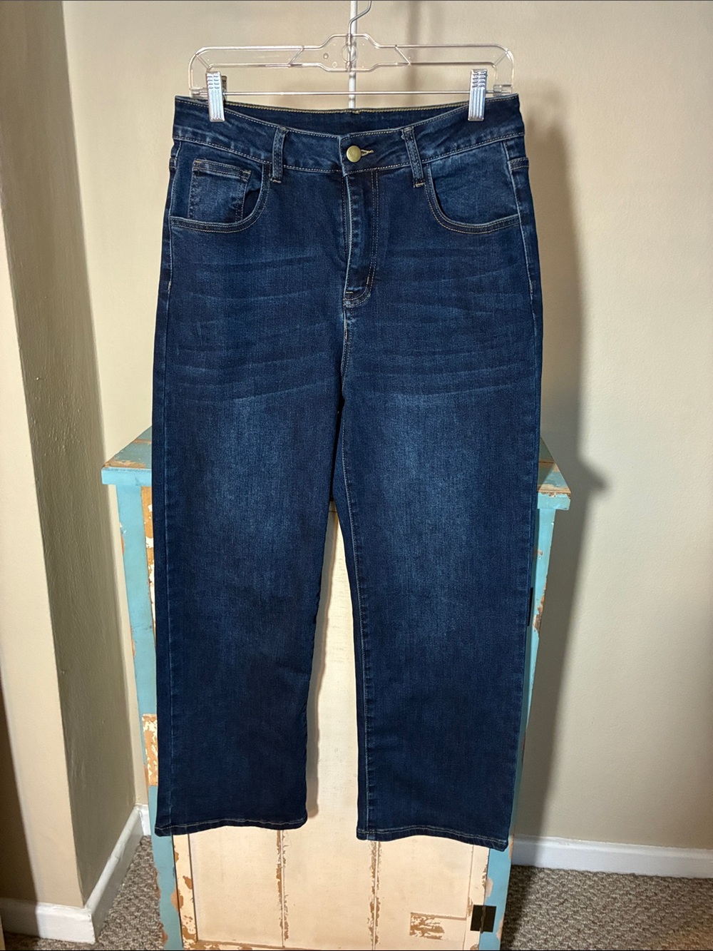 Women's Straight-Leg Jeans — Dark Blue Wash